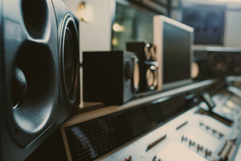 Studio Monitor Placement A Guide To Setting Up Studio Monitors For