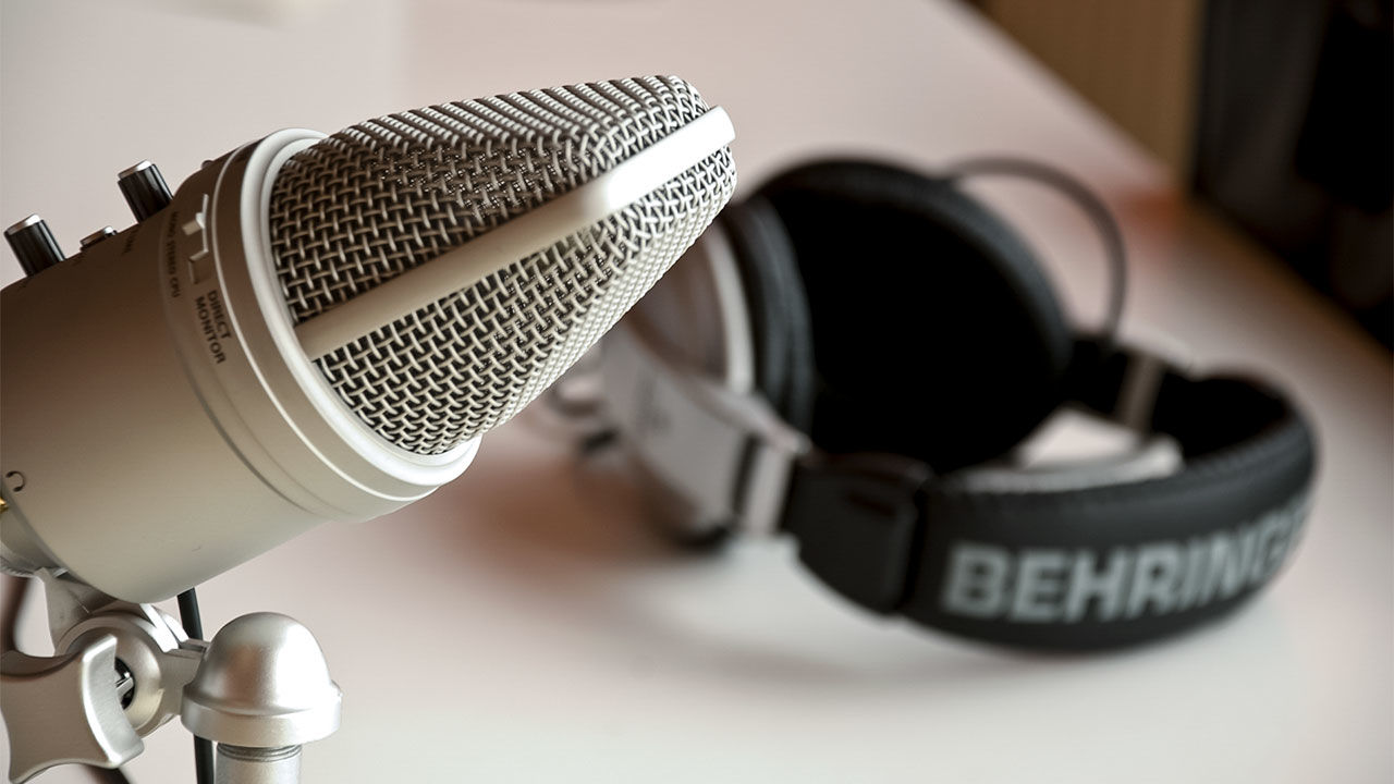 Best Microphone for Podcasting – 10 Affordable Mics Reviewed
